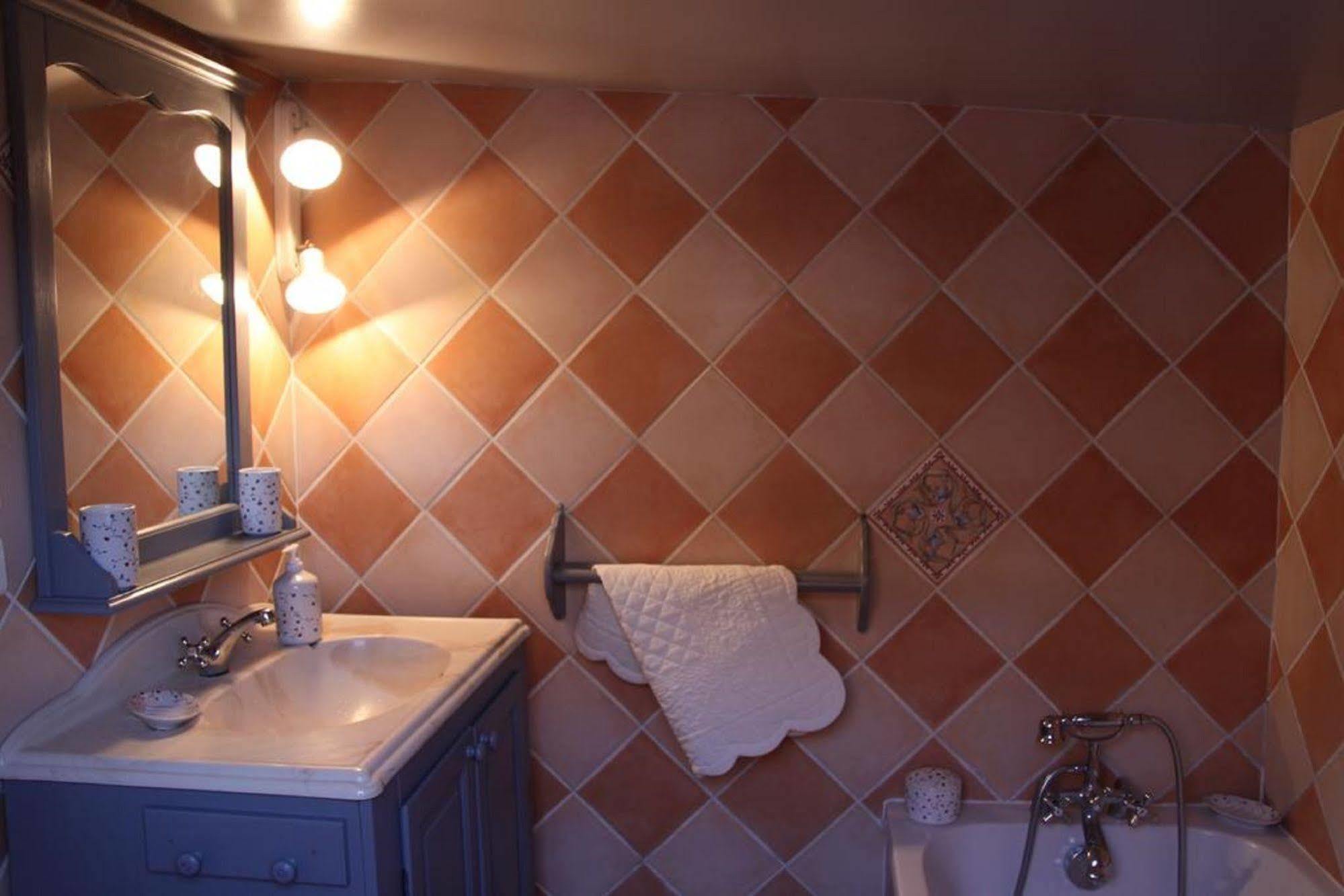 Charme & Confort- Les Cottages Du Bassin D'Arcachon- Petit-Dejeuner Sur Demande - Nuitee, Court Sejour, Semaine Gujan-Mestras Zewnętrze zdjęcie